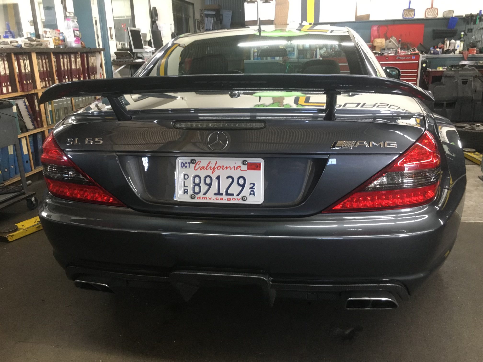 Mercedez-Benz-Class Inside The Automotive Shop